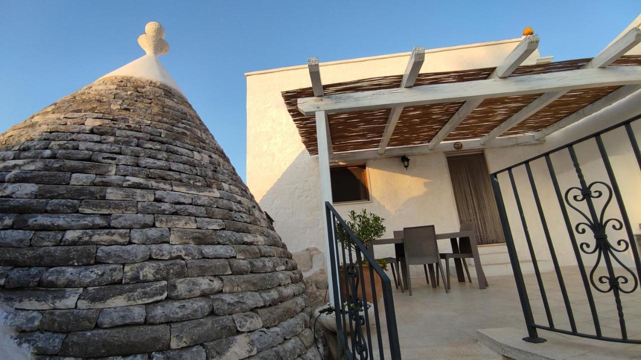 Masseria Trulli Sull'Aia Cisternino Bagian luar foto