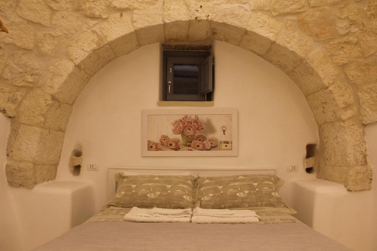 Masseria Trulli Sull'Aia Cisternino Bagian luar foto